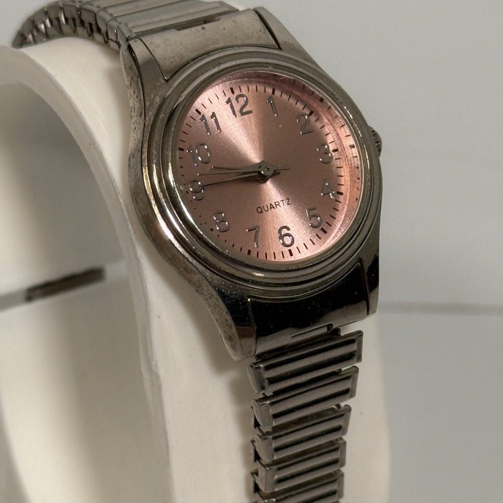 Silver Stretch Band Watch with Rose Pink Dial New Battery - Picture 2 of 7